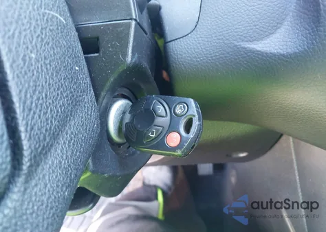 2015 Ford Focus Se z USA, uszkodzony, nr VIN 1FADP3K22FL201604